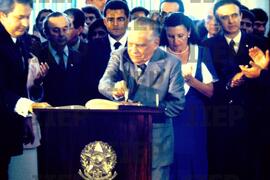 Política : BR-SPIIEP_INF-EDP-DPS_POL-079-01 [diapositivo]